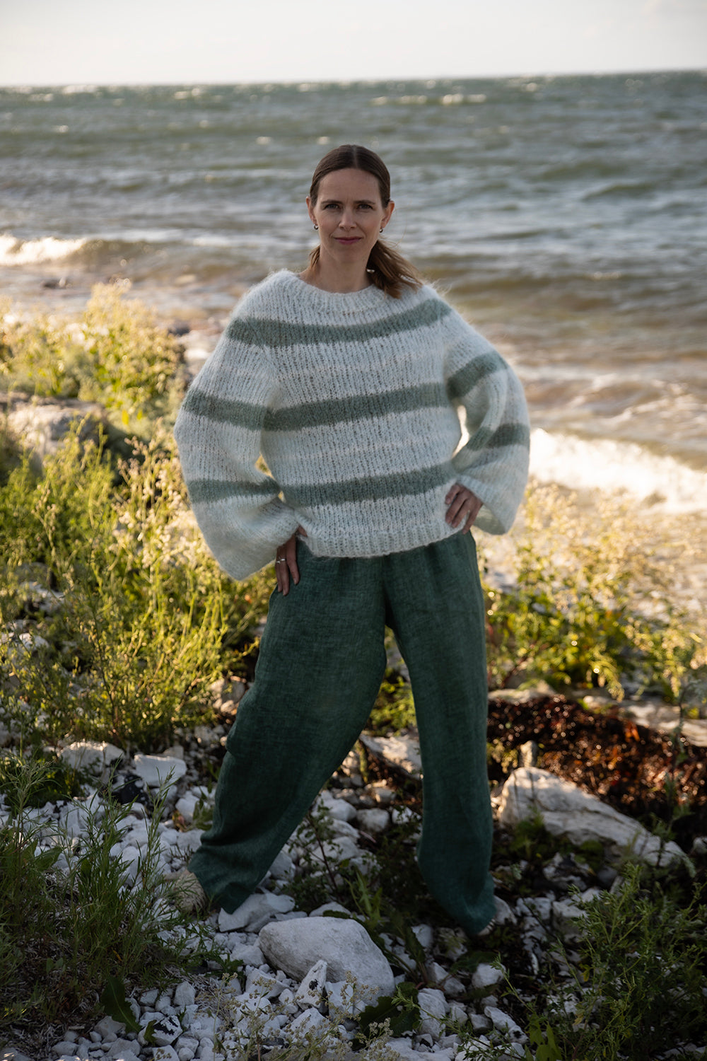 FALCON SWEATER